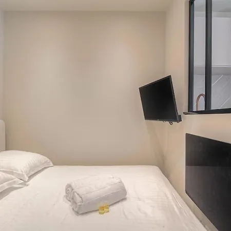 Apartment Bright And Comfortable Studio, Saint-didier Lyon