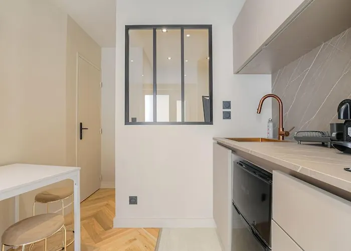 Bright And Comfortable Studio, Saint-didier Apartment Lyon